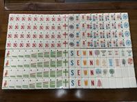 Mahjong de style américain, tuiles de mahjong en acrylique luxueuses et minimalistes, style moderne du milieu du siècle, ensemble pour 4 joueurs