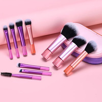 10-teiliges tragbares Make-up-Pinsel-Set mit synthetischen Haaren für Foundation, Rouge und Lidschatten, inklusive Reiseetui