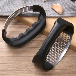 Household Small Garlic Multi-functional Stainless Steel Ring Garlic Press Manual Onion Pressing Grater Kitchen Crusher Masher