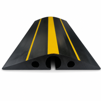 Protecteur de câble de sol en PVC, rampe à câbles 3 canaux, cache-câbles jaune avec bande de sécurité, protection anti-chute pour bureau, maison, entrepôt