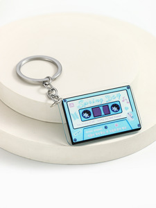 Porte-clés en caoutchouc acrylique en forme de cassette musicale, personnalisable, cadeau pour <span class=keywords><strong>audiophile</strong></span>, fan de musique, pendentif de mode pour clés de voiture et sac - Product Image 4