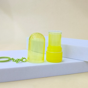 Barra de Maquillaje Sólida en Crema 5g, Duradera, Hermética, con Anillo de Transporte para Iluminador, Corrector y Llavero - Product Image 6