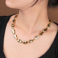 Collier en or 18 carats tendance de luxe en gros, perles irrégulières CCB, chaîne en forme de Y, pendentif plat en forme de goutte d'eau, collier tendance pour femmes