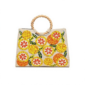 Bolso de hombro con solapa y cuentas étnicas para mujer, bolso con estampado de sol rojo - Product Image 1