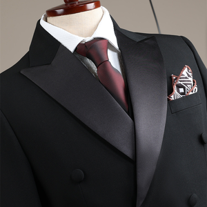 Costume de mariage pour <span class=keywords><strong>homme</strong></span> 3 pièces coupe ajustée, blazer à revers pointus croisé à 6 boutons, <span class=keywords><strong>pantalon</strong></span> élastique à fentes latérales et taille extensible, style <span class=keywords><strong>smoking</strong></span> - Product Image 2