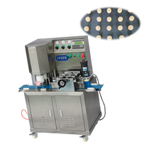 Presse à gâteau Mochi de haute qualité Maamoul formant la machine d'estampage de biscuits et de biscuits Machine d'estampage de biscuits