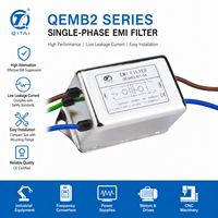 Filtre EMI monophasé double étage QEMB2-B1-6A 6A pour la suppression du bruit électrique des équipements et le câblage de panneaux.