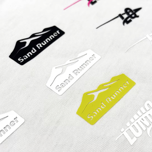 Custom Thickness Silicone Iron on Neck Sticker Label Heat Transfer Press Silicone 3D Logo Clothing Garment for Clothes Swimsuit