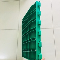 Plancher à lattes en plastique vert neuf pour chèvres et moutons, 500*600, marque Shandong YT, garantie 1,5 an