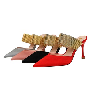 Chaussures pour femmes BIGTREE <span class=keywords><strong>2020</strong></span>, nouvelle mode, talons aiguilles Baotou, bouche peu profonde, bout pointu, en soie et satin, pantoufles ajourées - Product Image 6