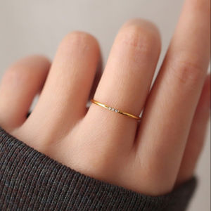 Venta al por mayor de 18K Joyería Anillo fino de acero inoxidable Chapado en oro Conjunto de diamantes Anillo de acero inoxidable para mujer - Product Image 3