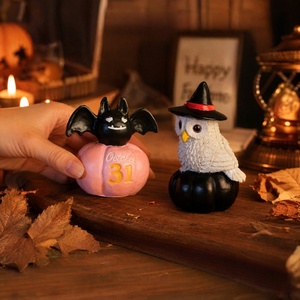 Linda Figura de Calabaza Fantasma de Halloween, Estatua de Resina, Decoraciones para Interiores, Decoración para el Hogar y el Dormitorio, Duradera y Resistente a la Decoloración, para Fiestas - Product Image 2