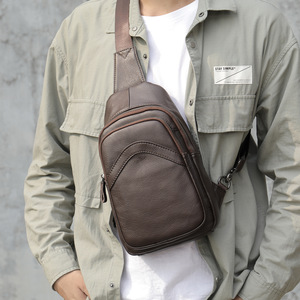 <span class=keywords><strong>Bolso</strong></span> de pecho Vintage de moda para hombres Cuero de vaca genuino Cremallera Casual Deportes Crossbody <span class=keywords><strong>Bolso</strong></span> de hombro - Product Image 6