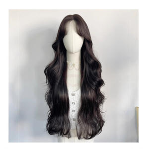 Peluca Larga Rizada de Marca Nacional, Color Marrón Oscuro, Fibra Kanekalon, Línea de Cabello Natural, Encaje Transparente, Estilo Ondulado Completo - Product Image 4