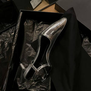 Wholesale 5.5cm Niche Pointed-Toe Stiletto Sandals in Genuine Sheepskin Outdoor Sexy Style with Button Closure for Summer - Product Image 2