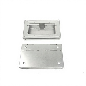 Piège à souris rectangulaire en métal argenté, écologique, durable, de taille moyenne, avec couvercle visible - Product Image 3