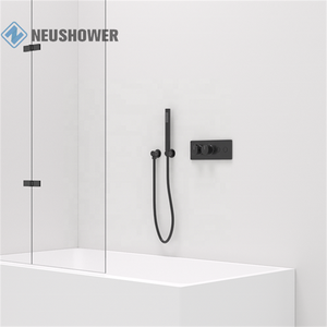 <span class=keywords><strong>Pare</strong></span>-<span class=keywords><strong>douche</strong></span> sans cadre Bi-Fold avec <span class=keywords><strong>baignoire</strong></span> en verre transparent - Product Image 5