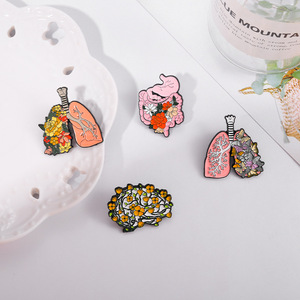 Broches <span class=keywords><strong>de</strong></span> metal esmaltados florales anatómicos personalizados al por mayor, broches <span class=keywords><strong>de</strong></span> metal con motivos <span class=keywords><strong>de</strong></span> órganos y flores, accesorio <span class=keywords><strong>de</strong></span> arte médico, en stock - Product Image 4