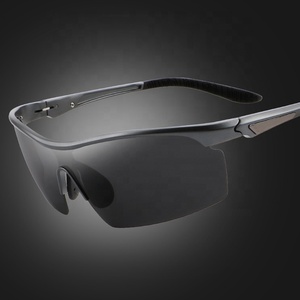 Occhiali da <span class=keywords><strong>Sole</strong></span> da Uomo di Lusso con Logo Personalizzato OEM, Ultima Moda, Protezione UV400, Occhiali da <span class=keywords><strong>Sole</strong></span> Sportivi Polarizzati - Product Image 2