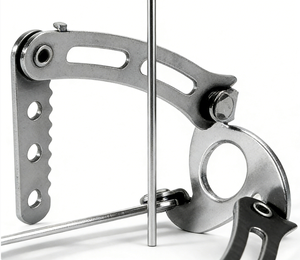 Pince de <span class=keywords><strong>réparation</strong></span> personnalisée en acier inoxydable pour le centrage des roues de vélo, support métallique, outil d'entretien de jantes de vélo - Product Image 1