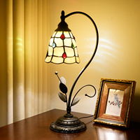 Lampe de table en gros, lampe de lecture de bureau en verre teinté avec perles crème, lampe de table créative à base de feuille métallique