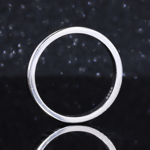 Aliança de Casamento Personalizável em Ouro Sólido 9k 14k 18k e Prata Lisa para Mulheres e Homens - Product Image 4