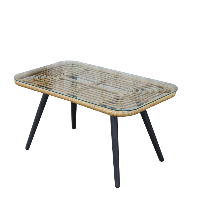 Table basse carrée