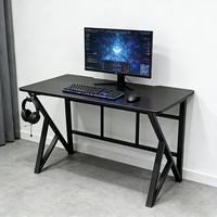 Fabricant de bureaux de jeu, table minimaliste noire pour esports avec crochet pour casque, pour cybercafé et salle de jeu