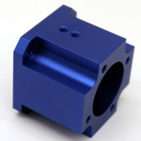 Boîtier carré en aluminium anodisé usiné sur mesure par CNC, bloc en aluminium à cavité cylindrique usiné avec précision pour équipement d'automatisation