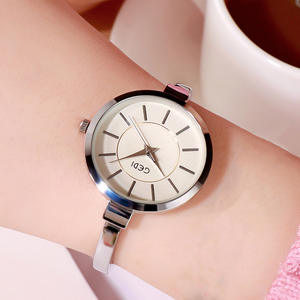 นาฬิกาข้อมือควอตซ์ผู้หญิง หน้าปัดใหญ่ กันน้ำ เรืองแสง ออกแบบตามสั่งจากโรงงาน - Product Image 3