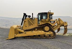 รถเกลี่ยดิน D8T ดินหนอนผีเสื้อ D9N D9R D8R แมวรถเกลี่ยดินสภาพดีเครื่องยนต์ดั้งเดิม - Product Image 5