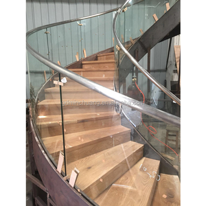 <span class=keywords><strong>Escalier</strong></span> incurvé avec balustrade <span class=keywords><strong>en</strong></span> verre et marches <span class=keywords><strong>en</strong></span> chêne rouge américain, utilisation intérieure, <span class=keywords><strong>escalier</strong></span> <span class=keywords><strong>en</strong></span> arc - Product Image 2