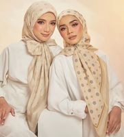 Écharpe carrée en voile de coton imprimé personnalisée Malaisie 2024 Hijab Tudung Bawal Coton Hijabs pour femmes musulmanes