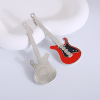 Pendentif en métal émaillé multicolore en forme de guitare électrique, style rock, pour la fabrication de colliers, bracelets et porte-clés DIY