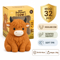 Jouet Squishy Vache des Highlands Parfumée Southpeak 10x10x14cm Doux à Remontée Lente en TPR, Pelucheux, Fourrure Shaggy, à Presser, à Odeur, Souriant, MOQ32 OEM WS