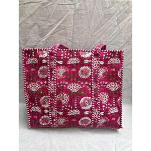 Bolso de mano de algodón acolchado personalizado, reversible, grande, rosa, floral, producto a granel, bolso de mano - Product Image 1