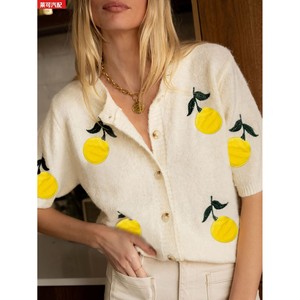 Suéter de <span class=keywords><strong>Mujer</strong></span> para Primavera/Verano, Nuevo Modelo (Europa y Estados Unidos), Estampado Floral Dulce, <span class=keywords><strong>Cuello</strong></span> en V, Cierre de Cordones, Manga Tres Cuartos - Product Image 1