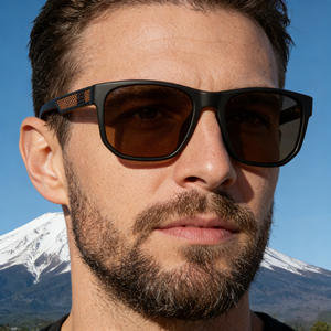 Lunettes de soleil polarisées Lafuma à monture carrée pour hommes, verres TAC UV400, monture en plastique noir et métal, protection solaire extérieure - Product Image 5