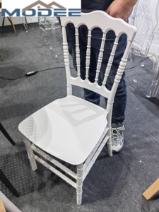 Chaise moderne <span class=keywords><strong>de</strong></span> luxe en plastique or blanc, matière plastique durable pour les repas d'hôtel, les événements et les fêtes en plein air pour le salon - Product Image 3