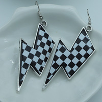 Comiya Western – boucles d'oreilles à motif damier multicolore en alliage de Zinc pour femmes, bijoux polyvalents unisexes, cadeaux à la mode