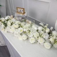 Nouveau Style personnalisé 1m artificielle fleur blanche rangée luxe haute qualité soie artificielle Rose à la main en vrac fleur artificielle coureur