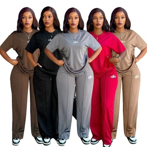 Set Estivo di Alta Qualità per Donna con LOGO Personalizzato, Top Lungo <span class=keywords><strong>Elegante</strong></span> e Casual con Pantaloni a Gamba Larga, Completo Due Pezzi - Product Image 1