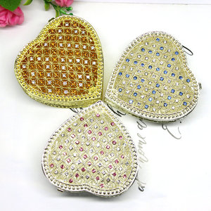 Шкатулка для украшений SHINNYGIFTS в форме сердца, с эмалью, прочная, с магнитной застежкой, для женщин, металлическая, с камнями-стразами - Product Image 1