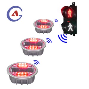 ไฟกระพริบอะลูมิเนียมสะท้อนแสง 2 ทิศทาง ไฟ LED พลังงานแสงอาทิตย์สำหรับติดตั้งบนถนน - Product Image 1
