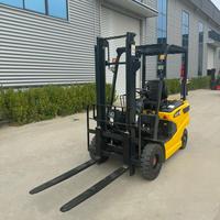 Chariots élévateurs électriques agricoles de 2 tonnes et 3 tonnes de capacité avec batteries rechargeables et transmission intégrale