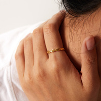 Bague fine creuse double couche en acier inoxydable inaltérable de haute qualité, bijou de mariage tendance au design minimaliste, cadeau pour femme