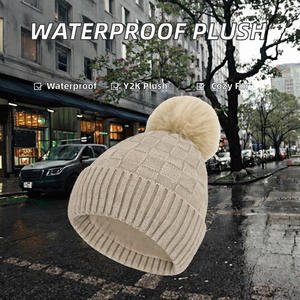 Chapeau d'hiver en tricot beige pour femme avec pompon, bonnet chaud en mélange de laine - Product Image 2