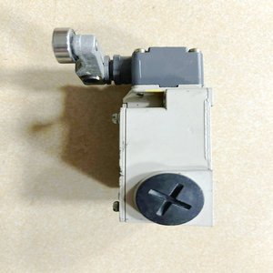 Interrupteur de fin de course AC-15 2A/400V, D4B-6A15N-SHI2 - Product Image 2