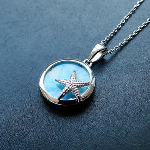 จี้รูปปลาดาวเปลือกหอยประดับพลอยลาร์ิมาร์ธรรมชาติ เงินแท้ 925 เครื่องประดับลาร์ิมาร์ธีมชีวิตใต้ทะเลสำหรับผู้หญิง - Product Image 1