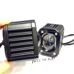 Luz DE TRABAJO LED de 10000 lúmenes extrema, luz blanca fría de alta potencia, recargable, resistente al agua para construcción, uso en hoteles, alimentación CA CC - Product Image 6